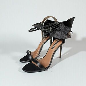 🌻BCBGMAXAZRIA Desta Black Leather Strappy Ruffle Bow Ankle Stiletto Heel 6.5